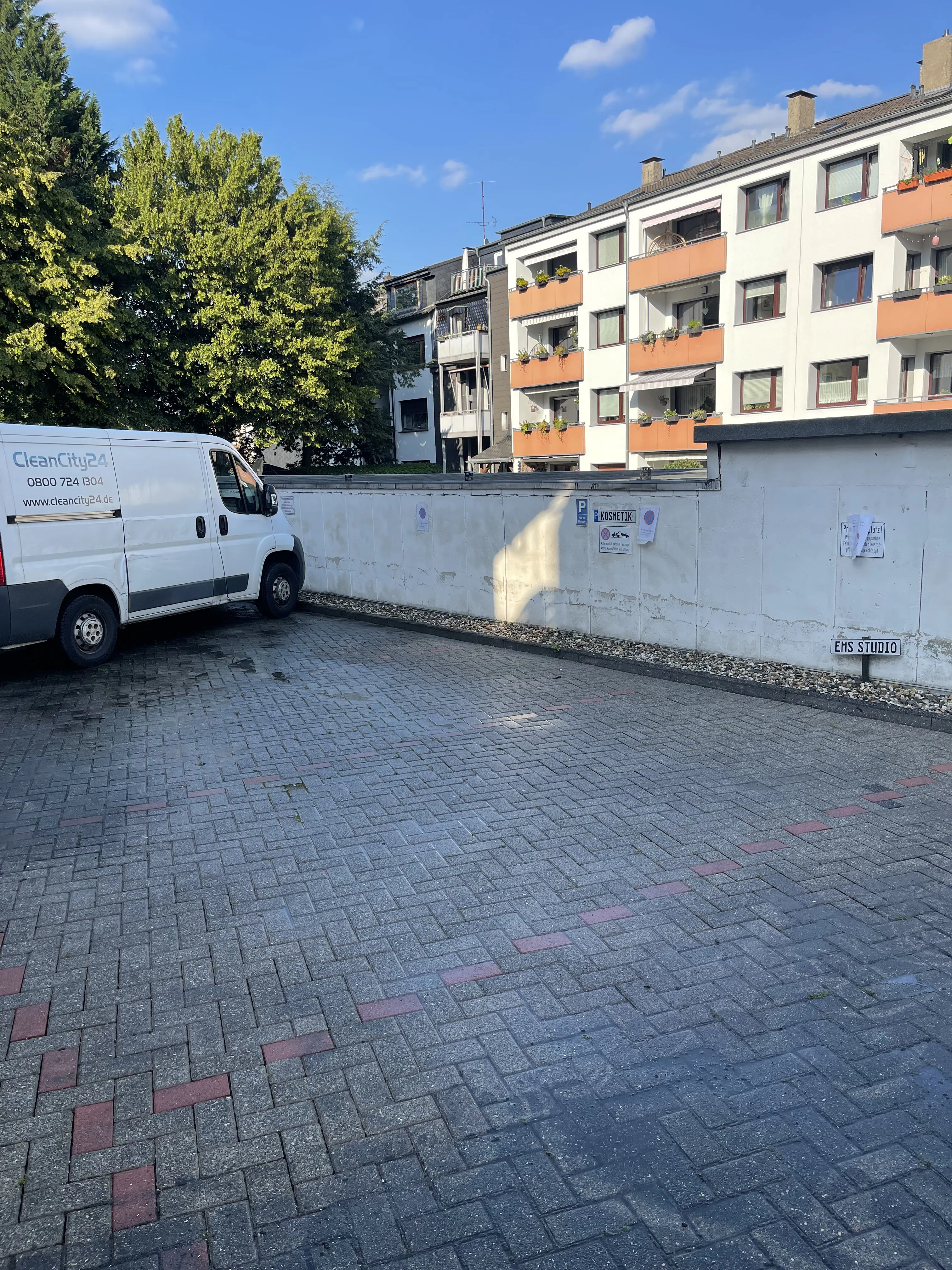 Renowacja fasady budynku mieszkalnego
